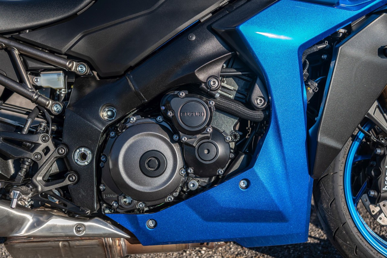 Suzuki GSX-S1000GT: vacanze nello spazio